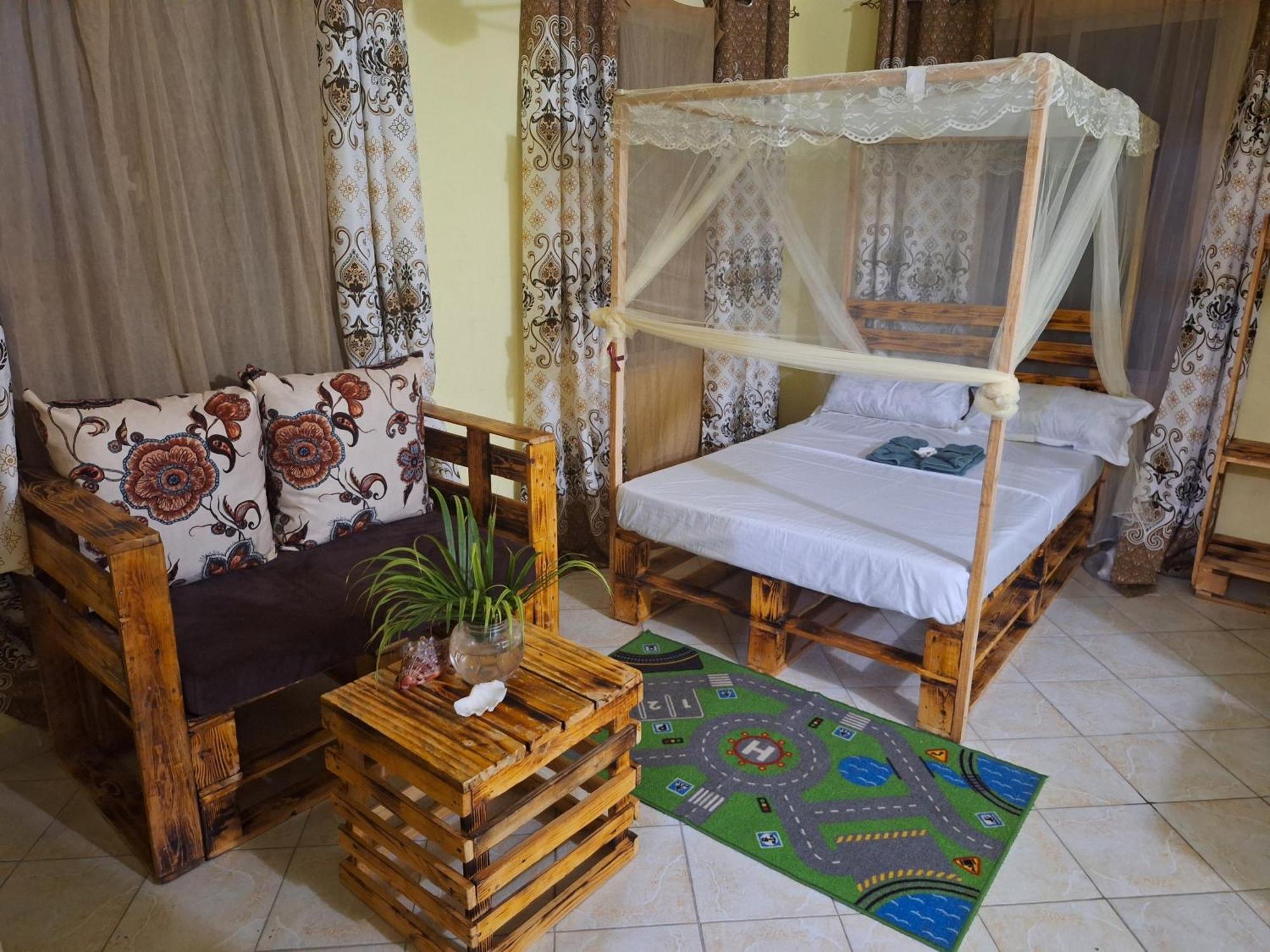 Mount Zion Guest House, Mtwapa Mtomondoni Mombasa Zewnętrze zdjęcie